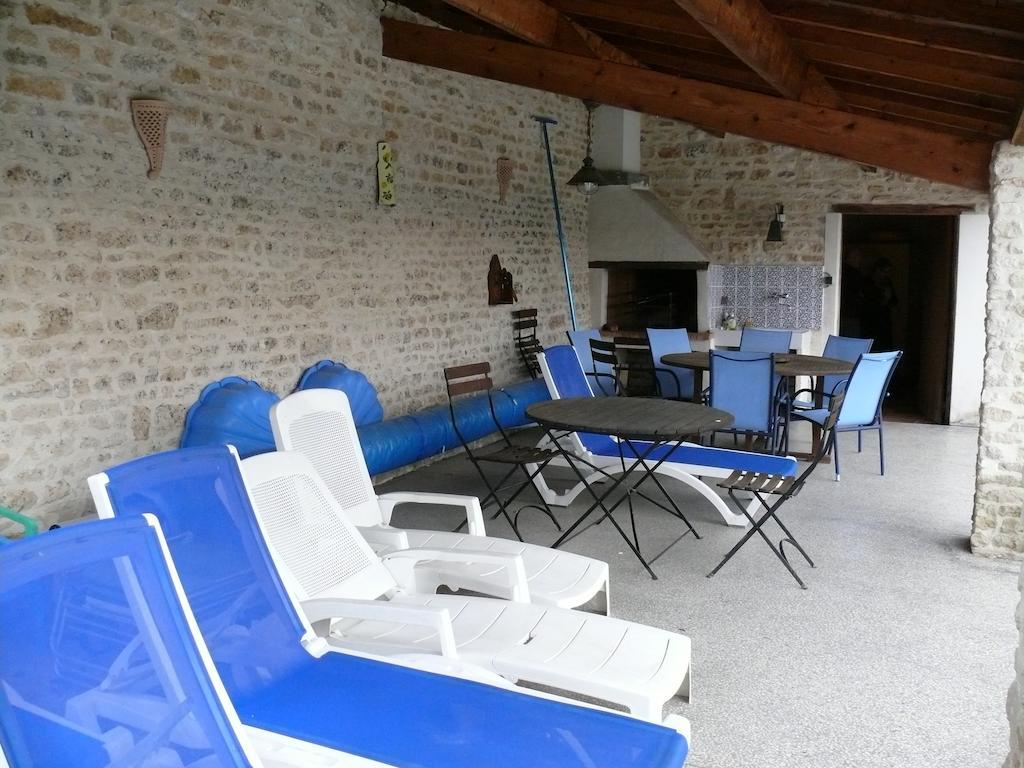 Le Clos De La Vigne Montreuil  Exteriör bild